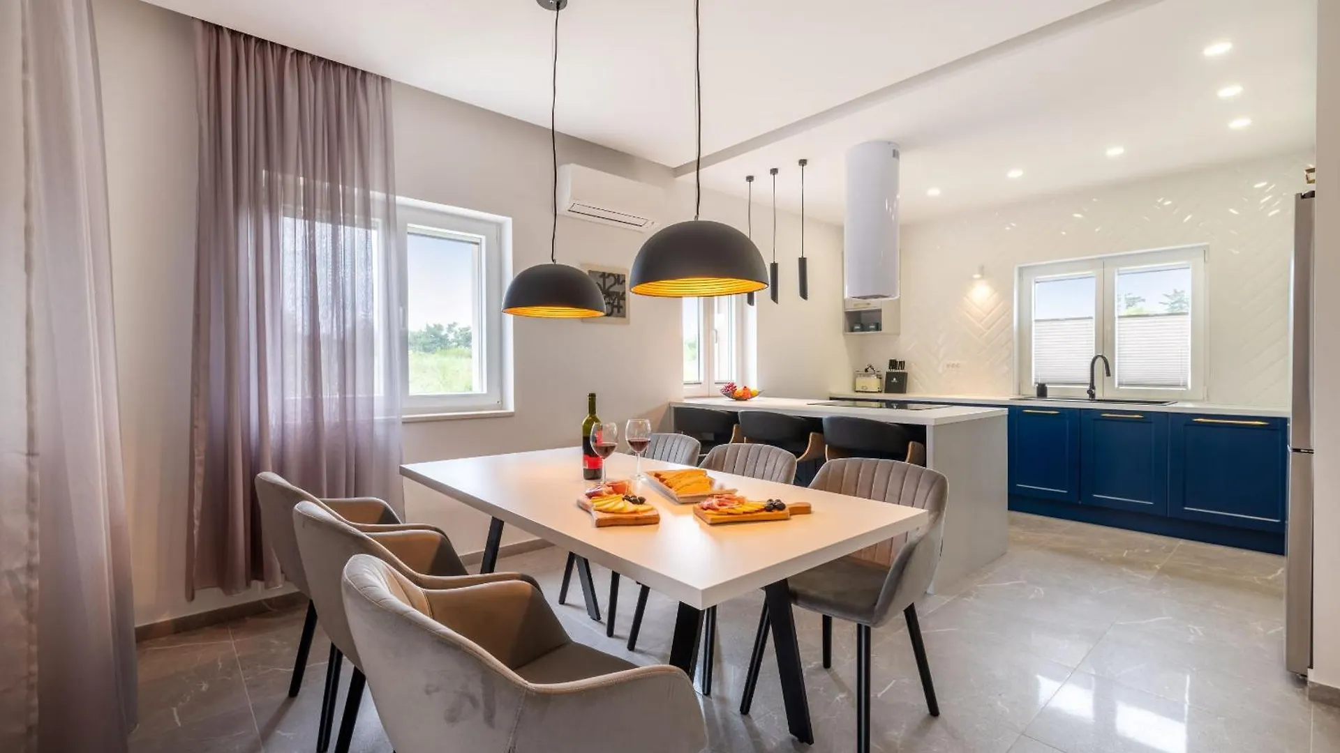 Exceptional Villa Idalia Near Zadar, Nin & Queens Beach, Heated Pool, Privacy Ninski Stanovi